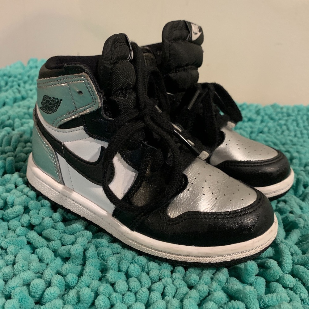 Air Jordan 1 Retro High OG TD 'Silver Toe'